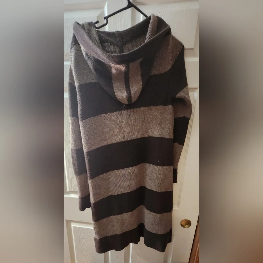 Old Navy Hooded Striped Duster Coat/Sweater in Brown and Tan - Picture 2 of 6